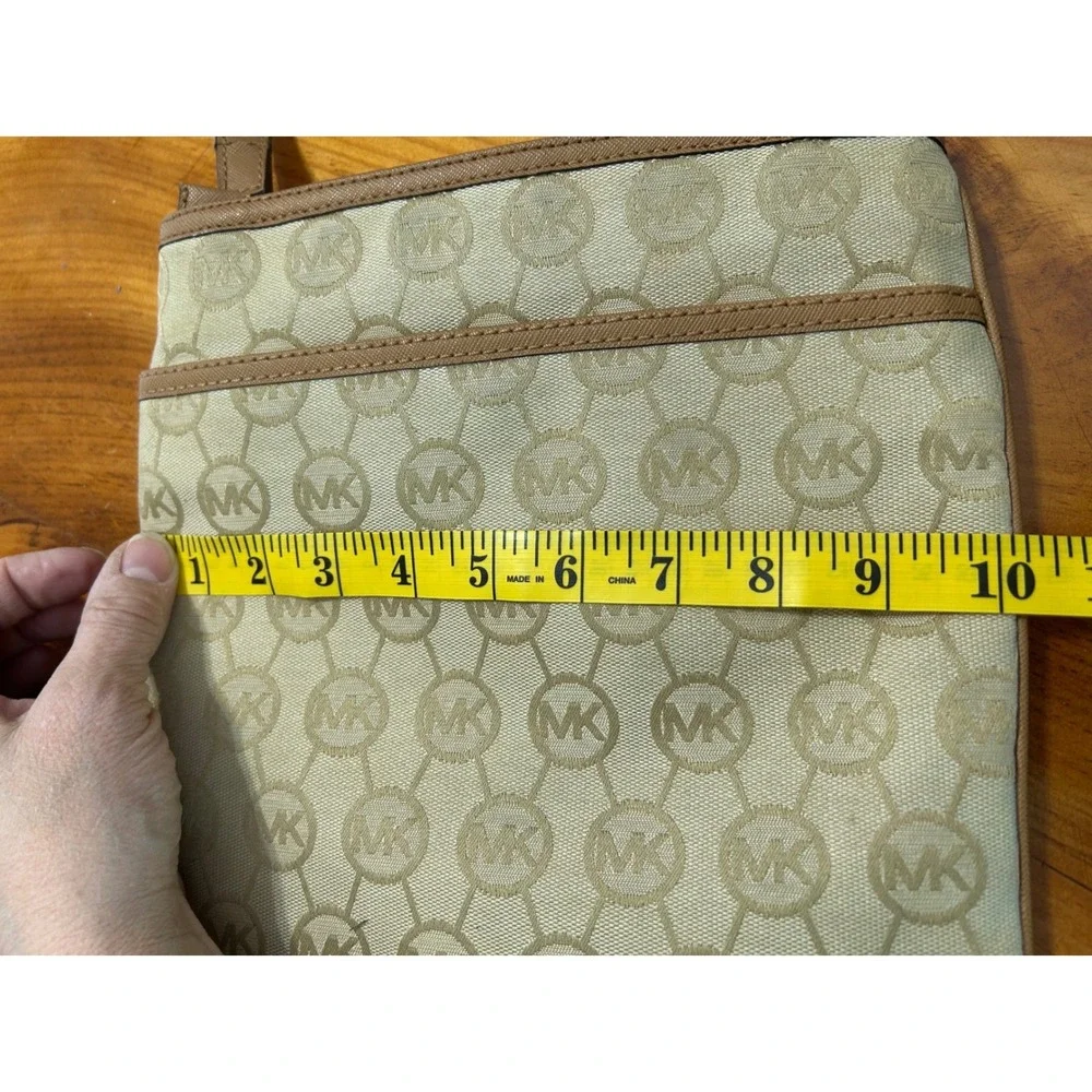 Michael Kors Bedford Signature Flat Crossbody‎ Bag Vanilla Beige MK Logo